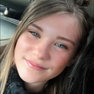 Meet your Posher, Ava